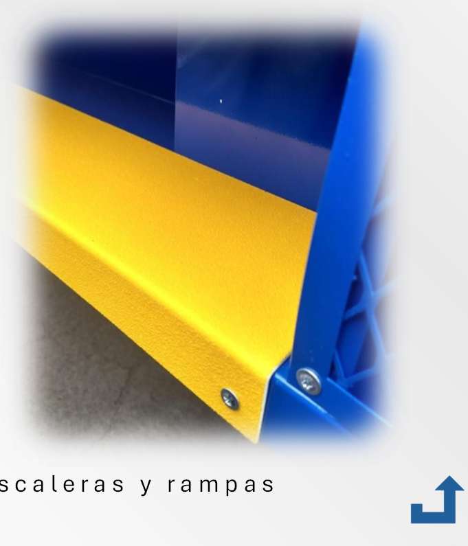 Pisos de planta, escalones y rampas recubiertos con Floorliner.